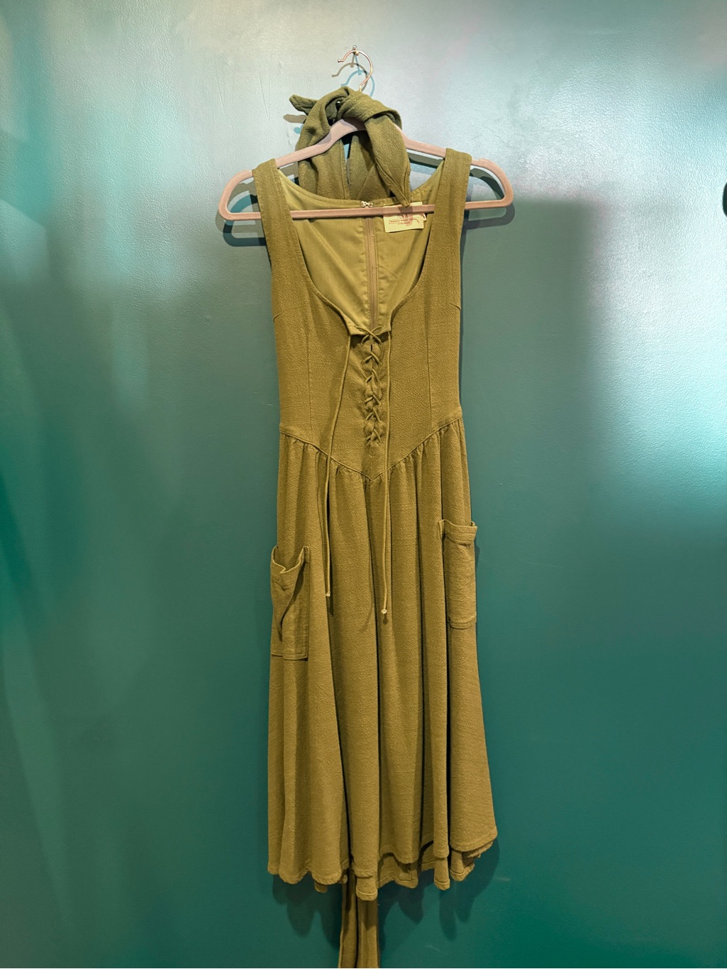 Fashion Brand Company Farm Chores Midi Dress In Moss
